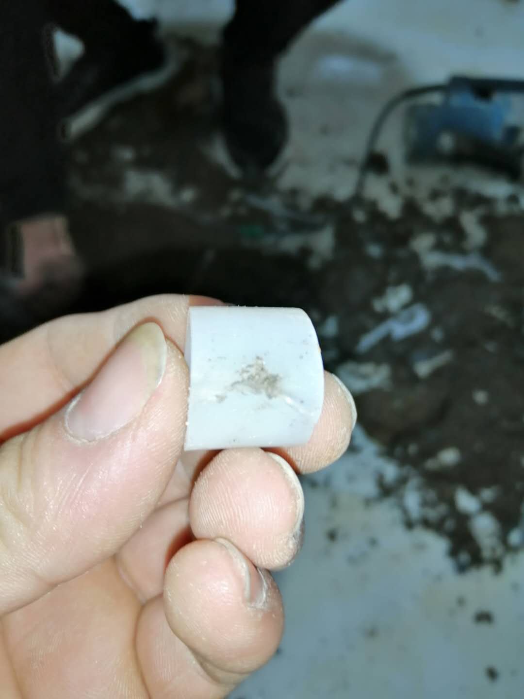 恭城家里地暖漏水了怎么办？